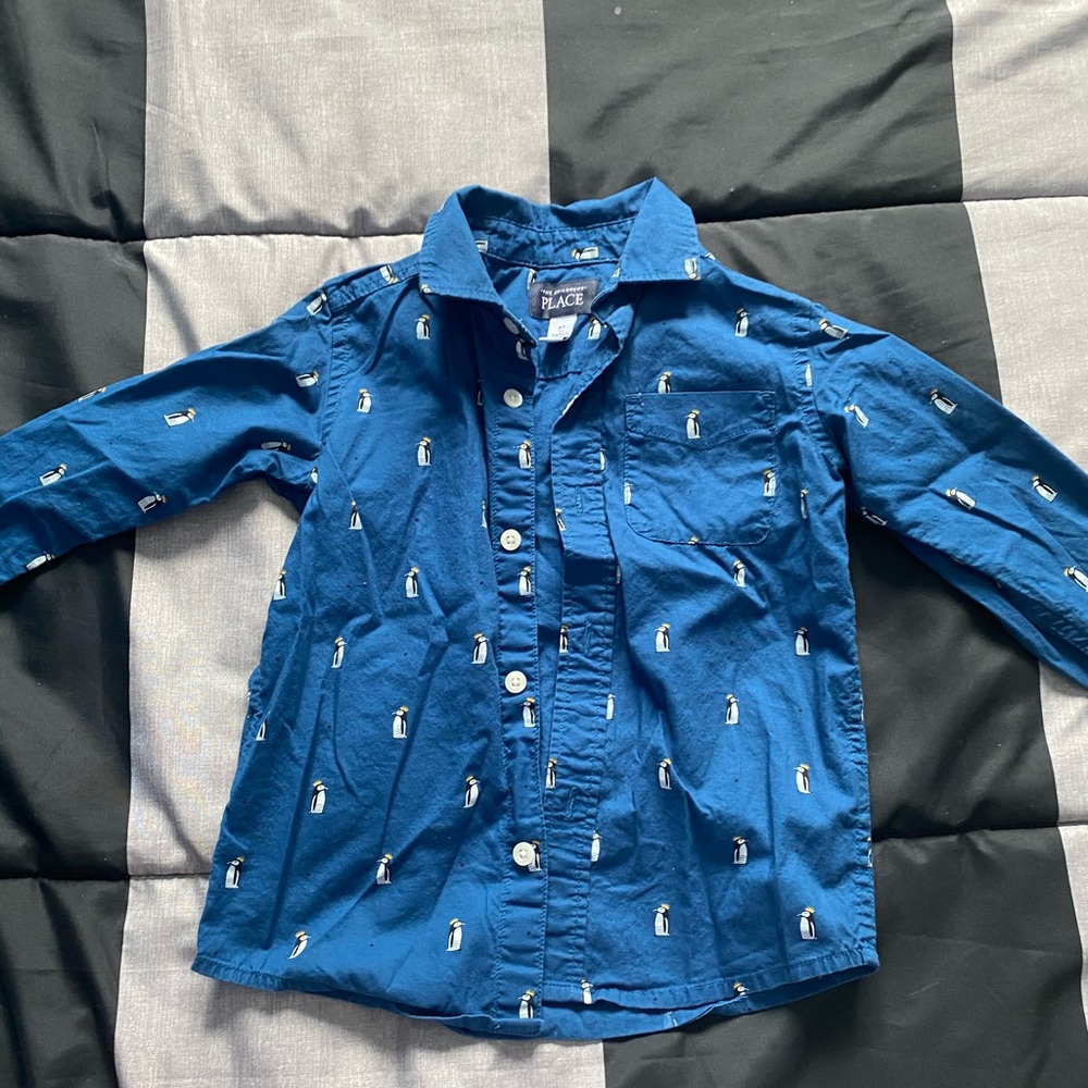 🦞 3/ $10 🦞 Boys dress shirt with penguins 🐧.